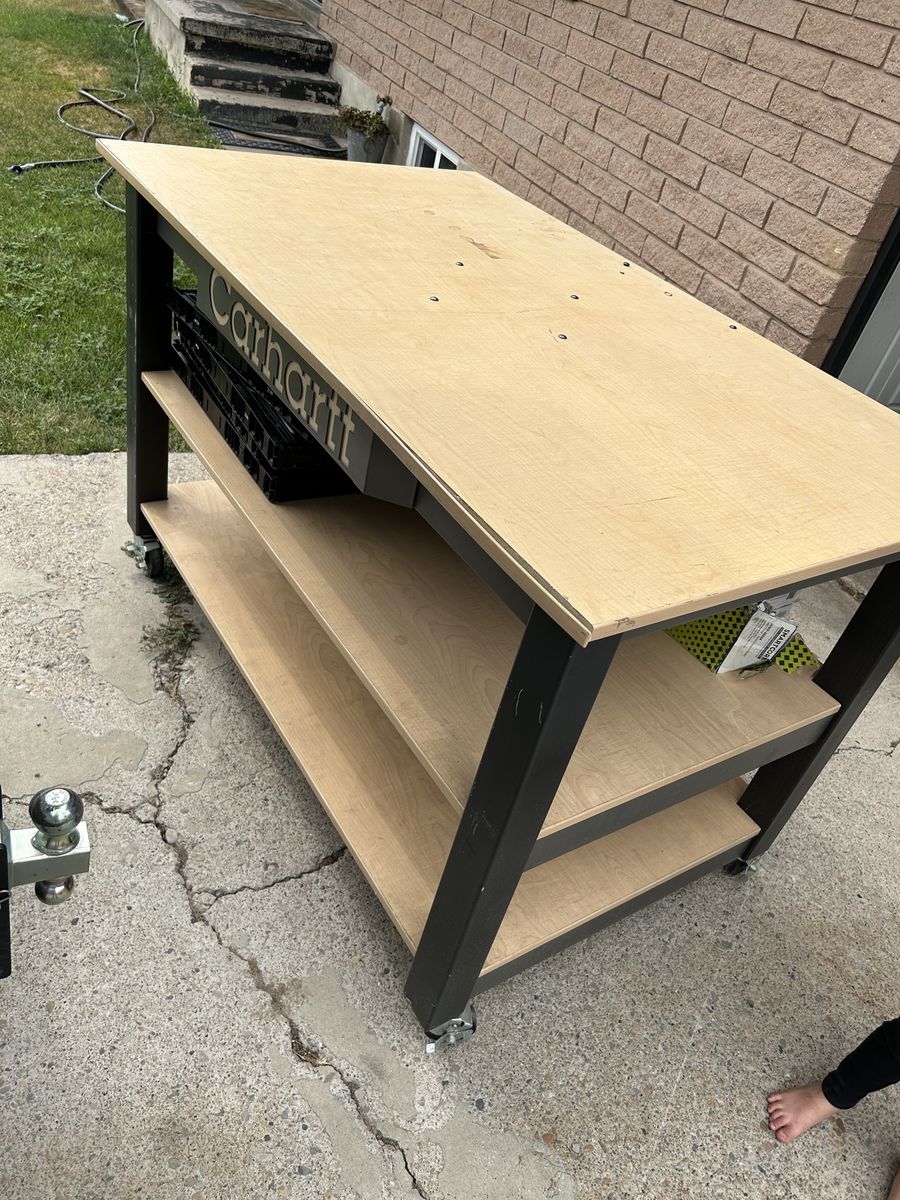 5’x3’ Carhartt table