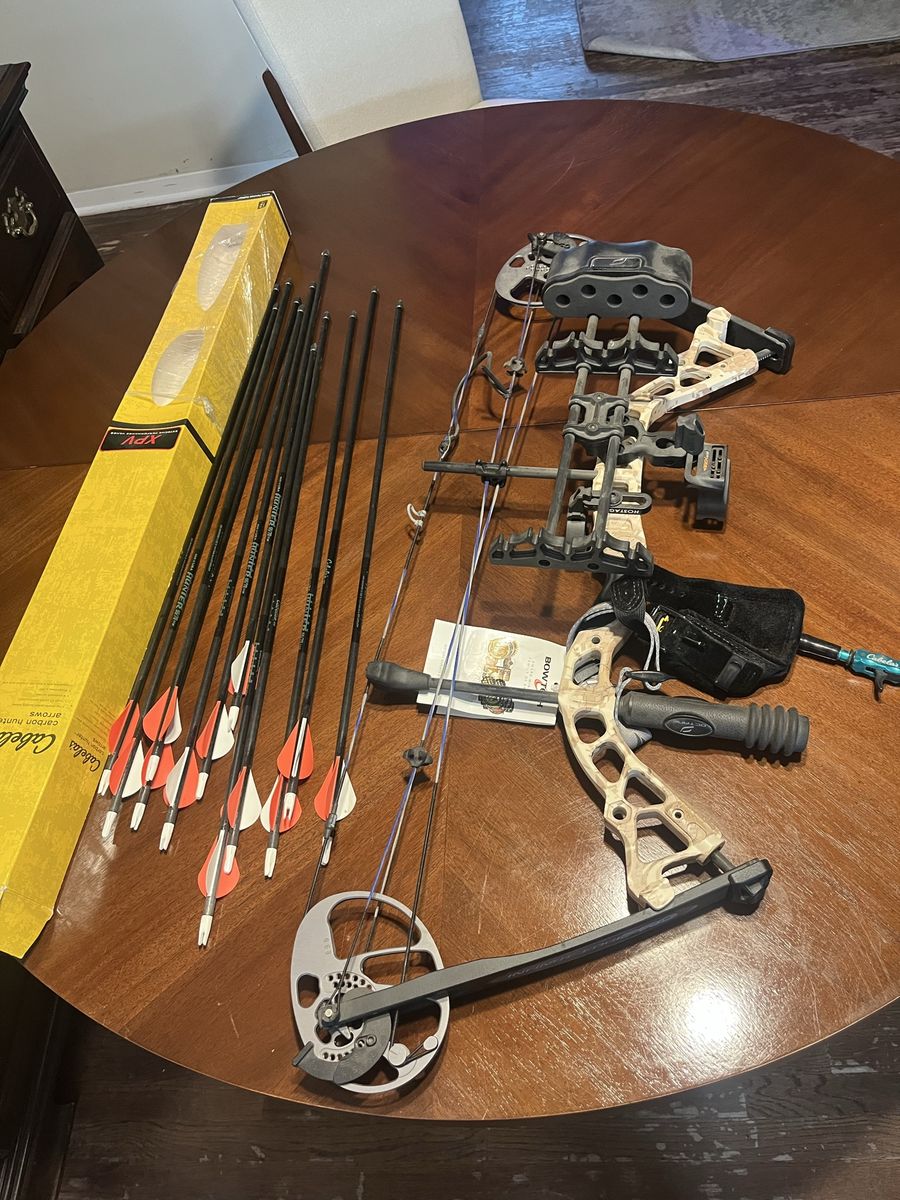 Diamond Infinite Edge Pro Compound Bow & Cabela's Arrows - Tactical Desert Camo, 5-65 lbs Draw Weight