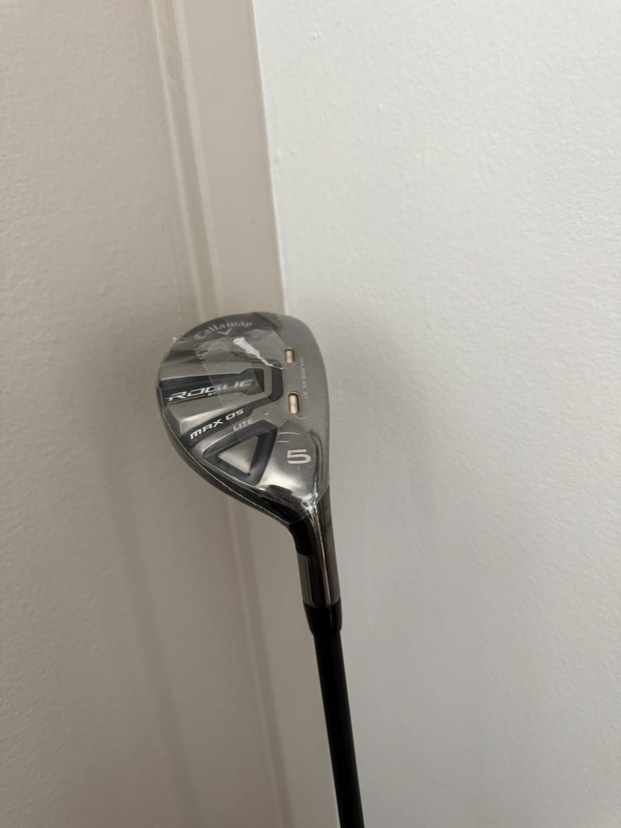 New Callaway Rogue 5 Hybrid with Head Cover