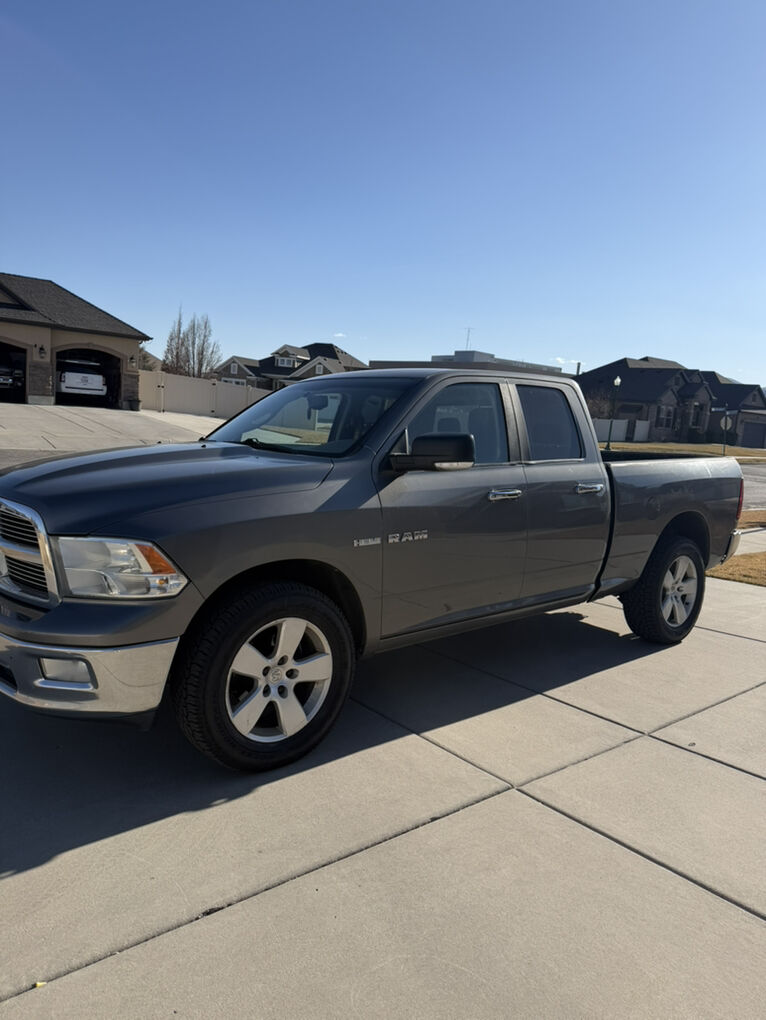 2010 DODGE RAM 1500 Laramie SLT