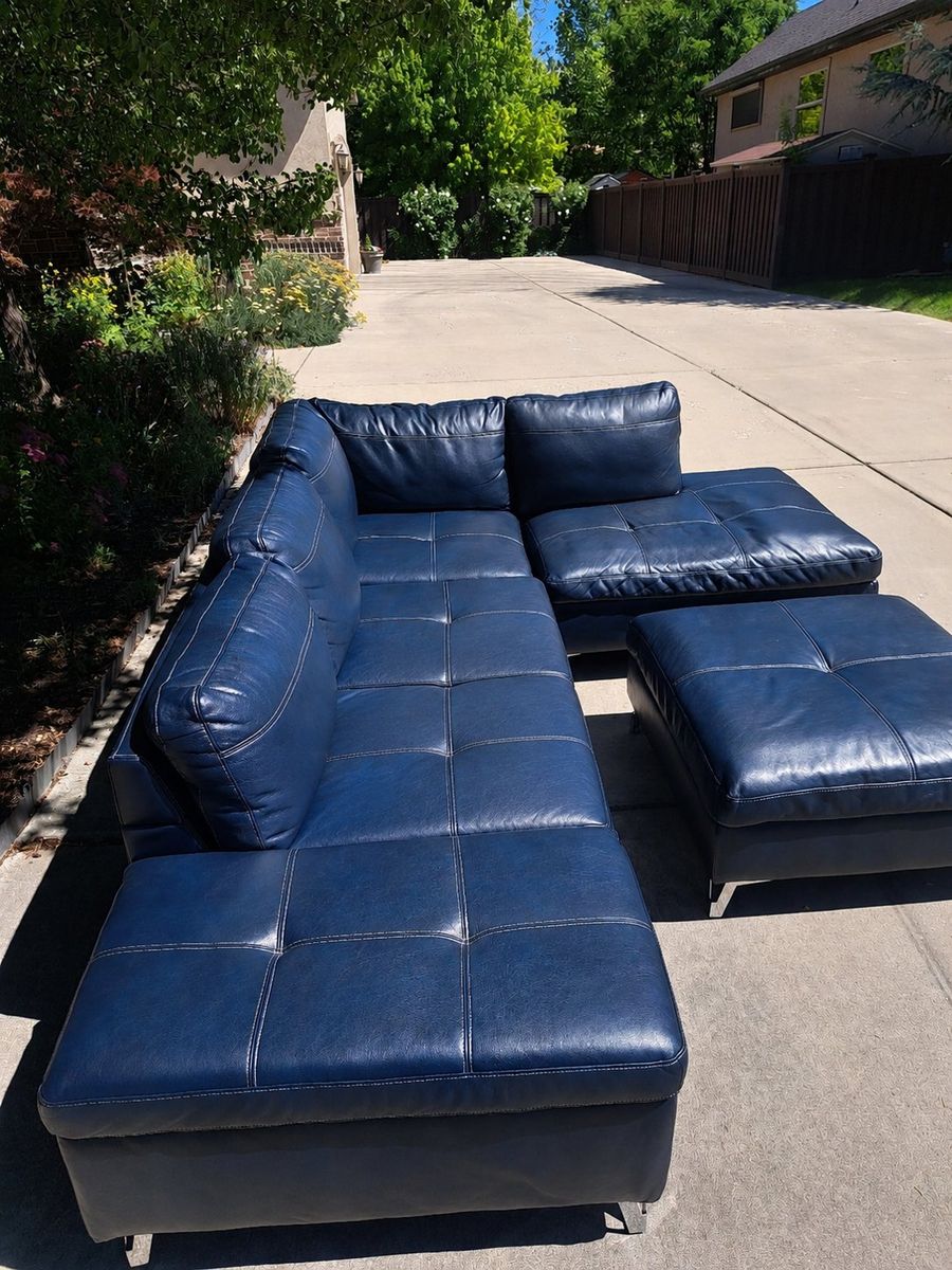 blue leather gel upholstered sectional sofa