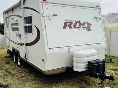 Rockwood Roo 19' Ultralight Sleeps 6-8