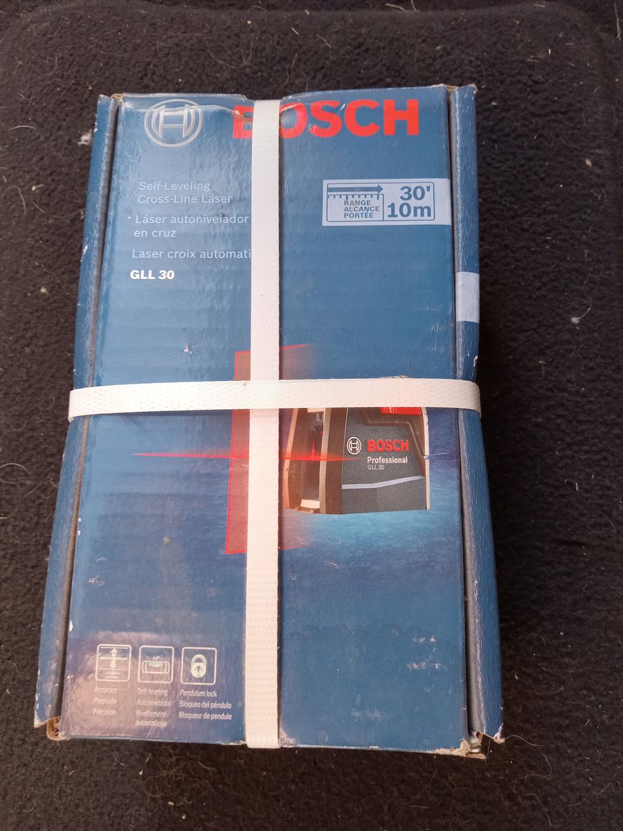 Bosch 30.0-ft Red Self-Leveling Cross-line Laser Level $30 obo