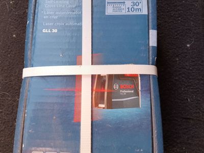 Bosch 30.0-ft Red Self-Leveling Cross-line Laser Level $30 obo