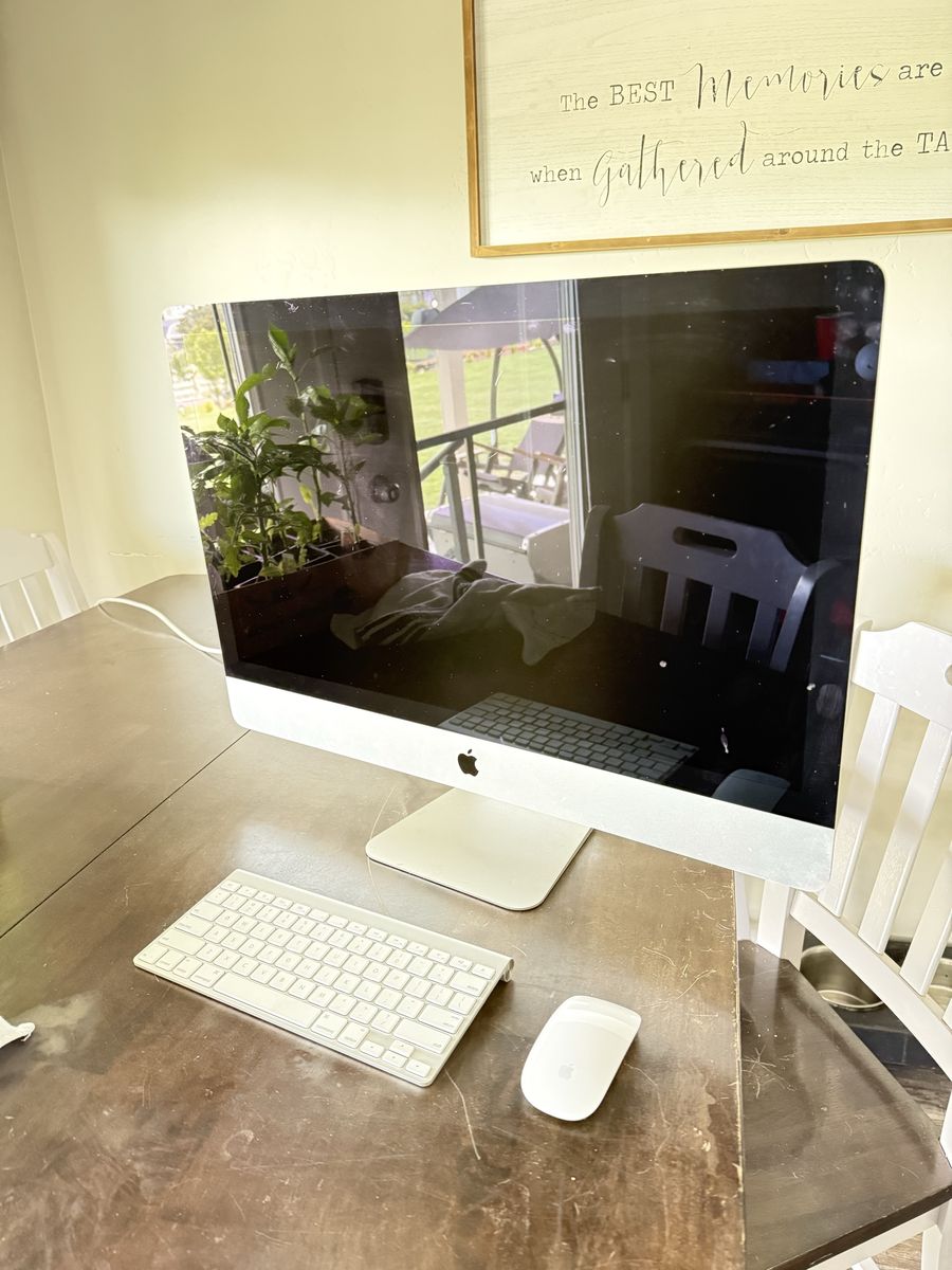 27 inch Mac desktop