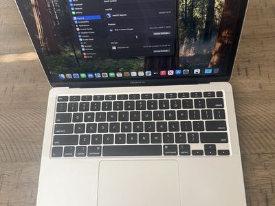 Apple MacBook Air 13-Inch 2020