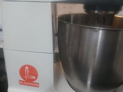 Blakeslee A717 Vintage Stand Mixer with Stainless Steel Mixing Bowl and Attachments