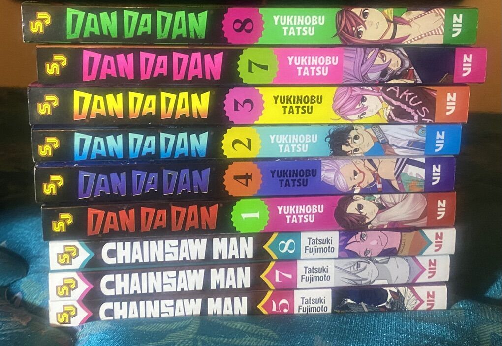 Manga Volumes (Chainsaw Man, DanDaDan)