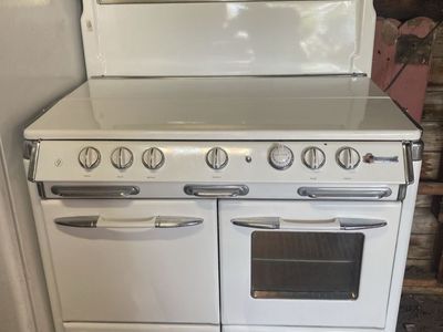 Vintage O’Keefe & Merritt Gas Range and Stove