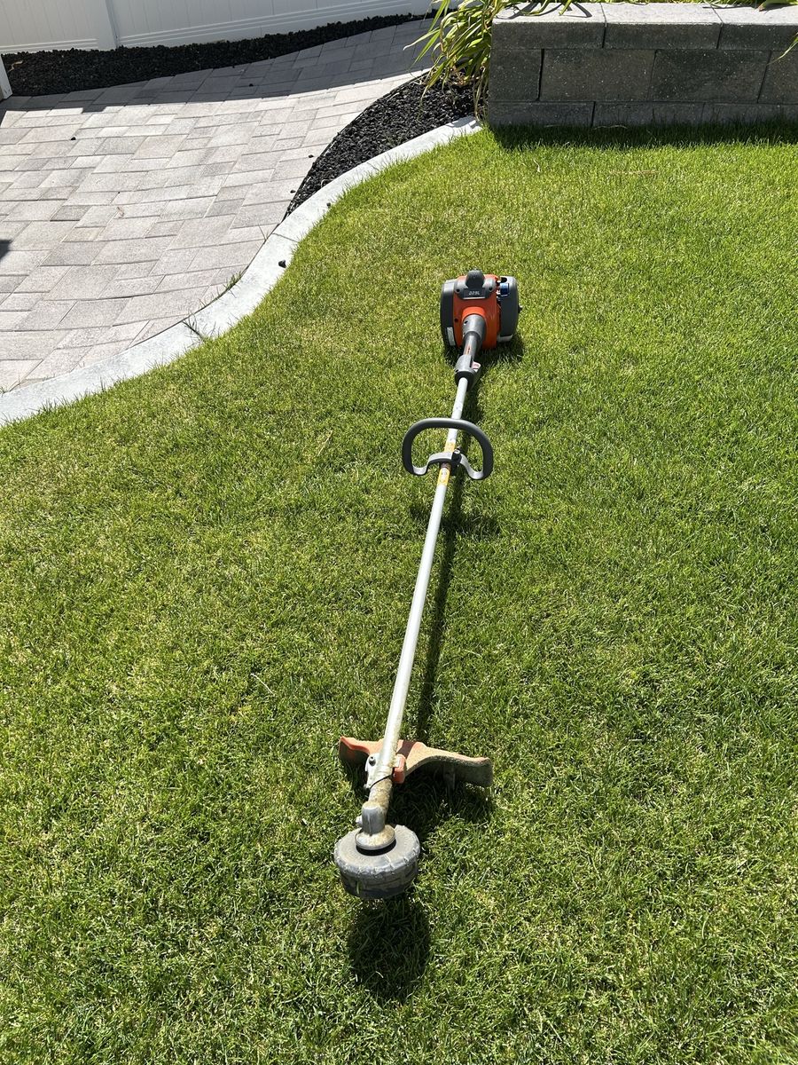 Husqvarna string trimmer
