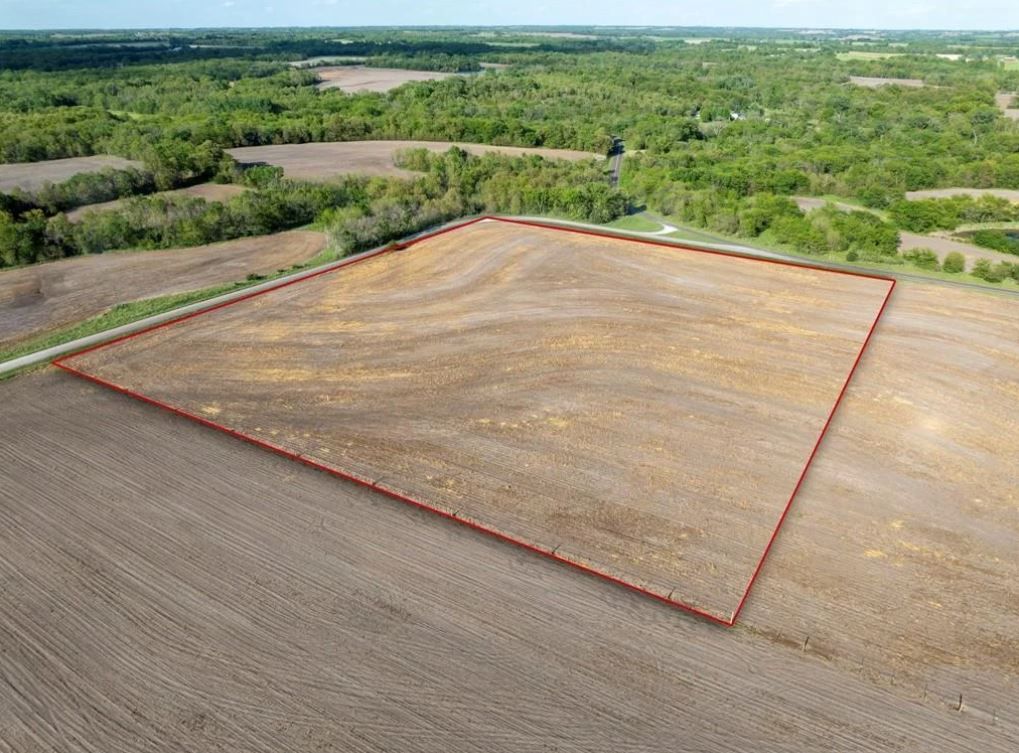 #2- 9.54 Surveyed Acres w/Prime Highway Frontage near Jameson, MO