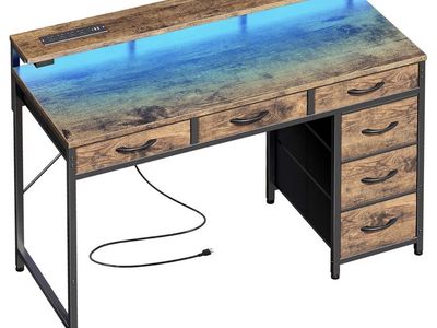 Computer/gaming desk