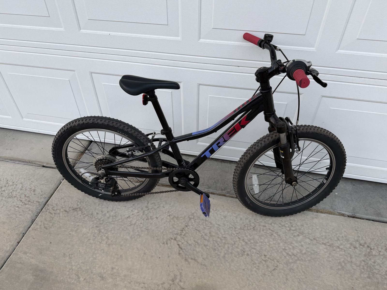 Trek Precaliber 20-inch 7-Speed Kids' Mountain Bike - Black/Red/Blue