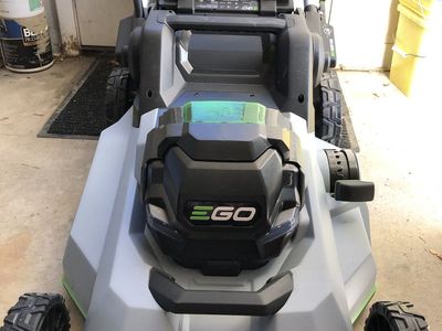 Cordless-Self Propelled Lawnmower