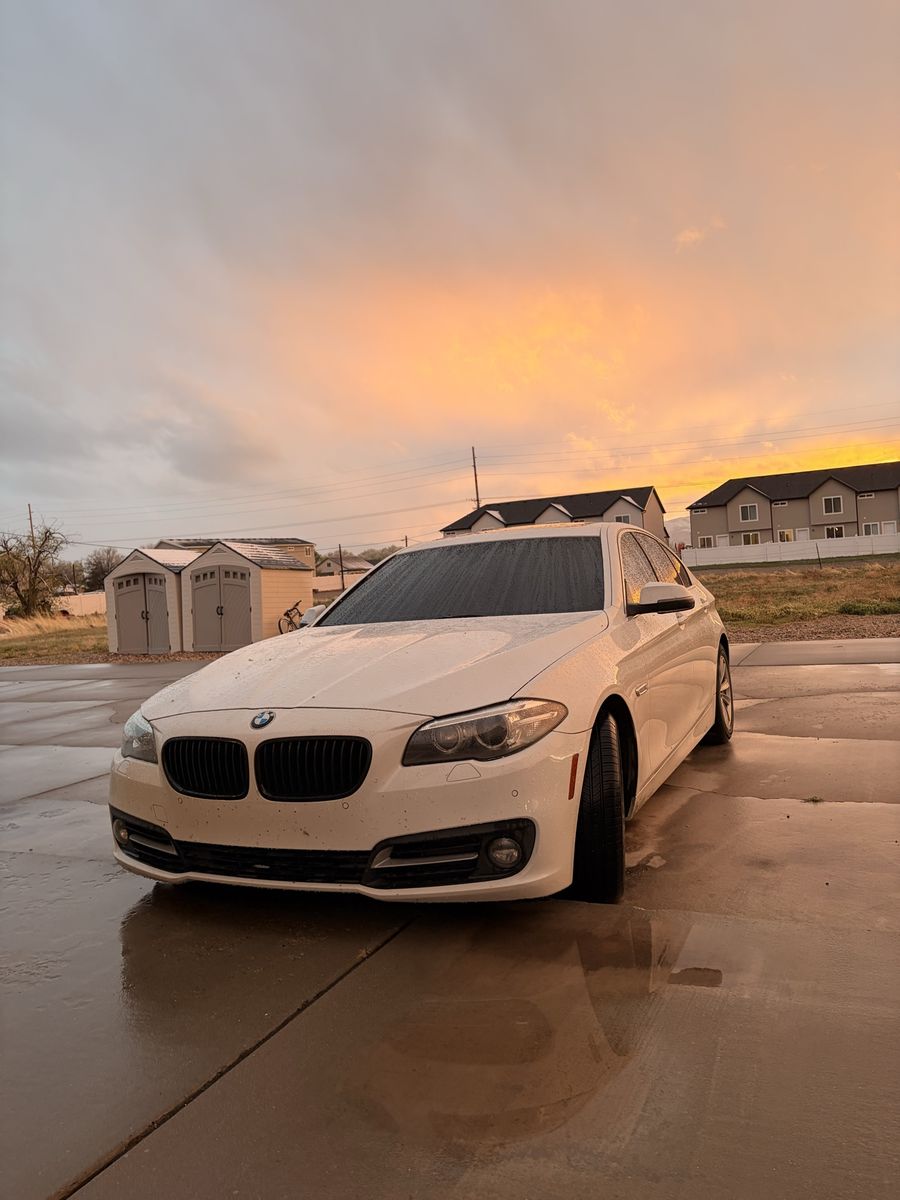 2015 BMW 5 Series 528i