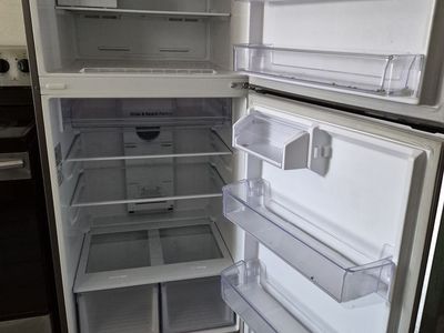 Samsung fridge with icemaker