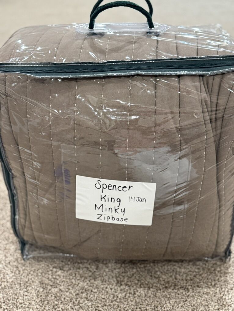 Beddys KING Spencer Minky Zipbase