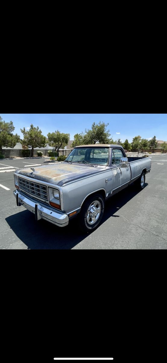 1985 Dodge RAM 350 