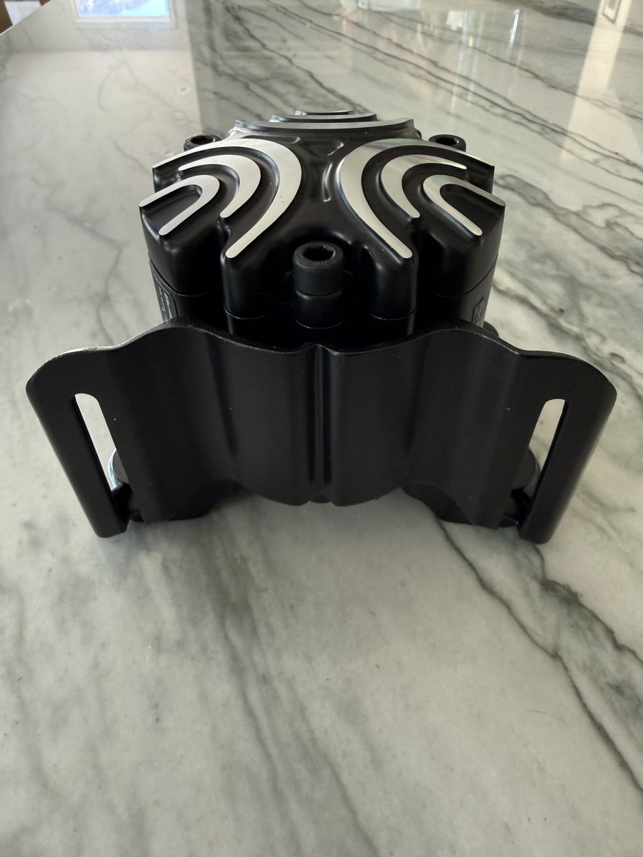 Main image 3