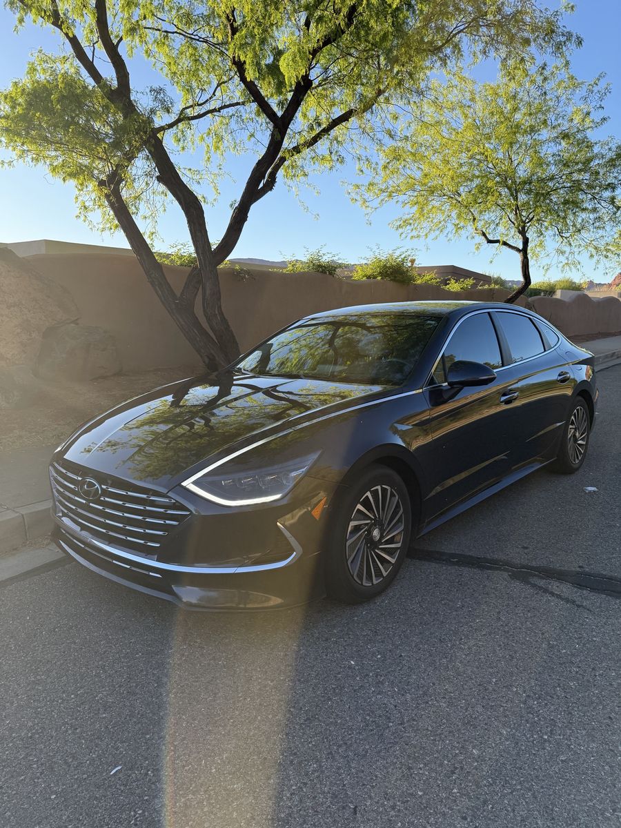 2022 Hyundai SONATA Hybrid Limited