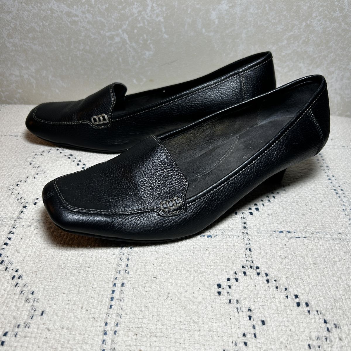 Aerosoles Shoes Navy Pebbled Leather Pumps