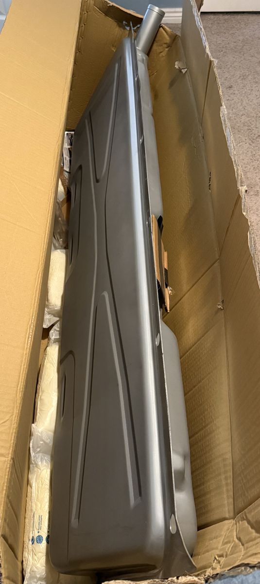 Truck Gas Tank and Gas Cap