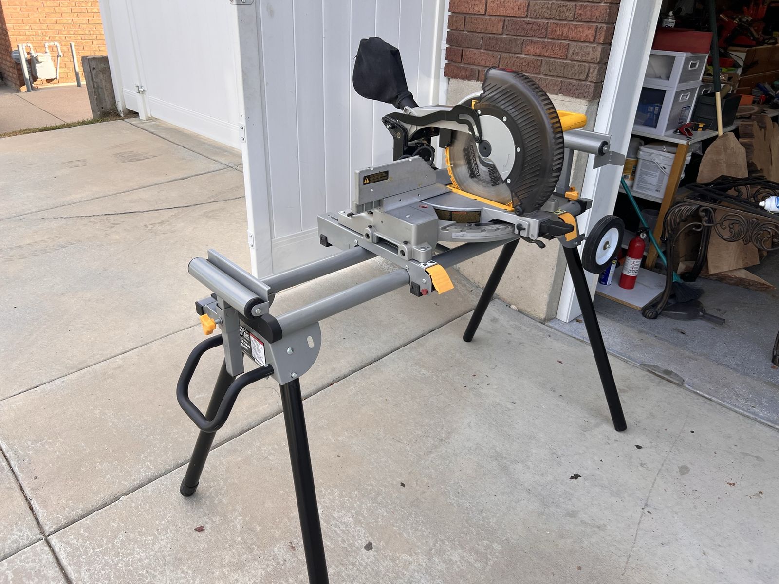 DEWALT DW 715