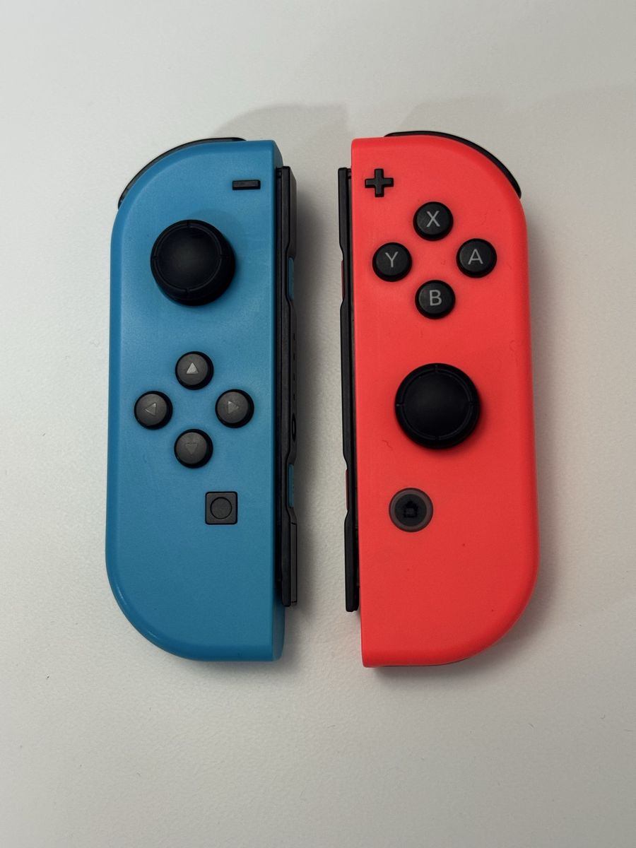 Nintendo Switch Joy Cons / Left & Right Side / Good Condition