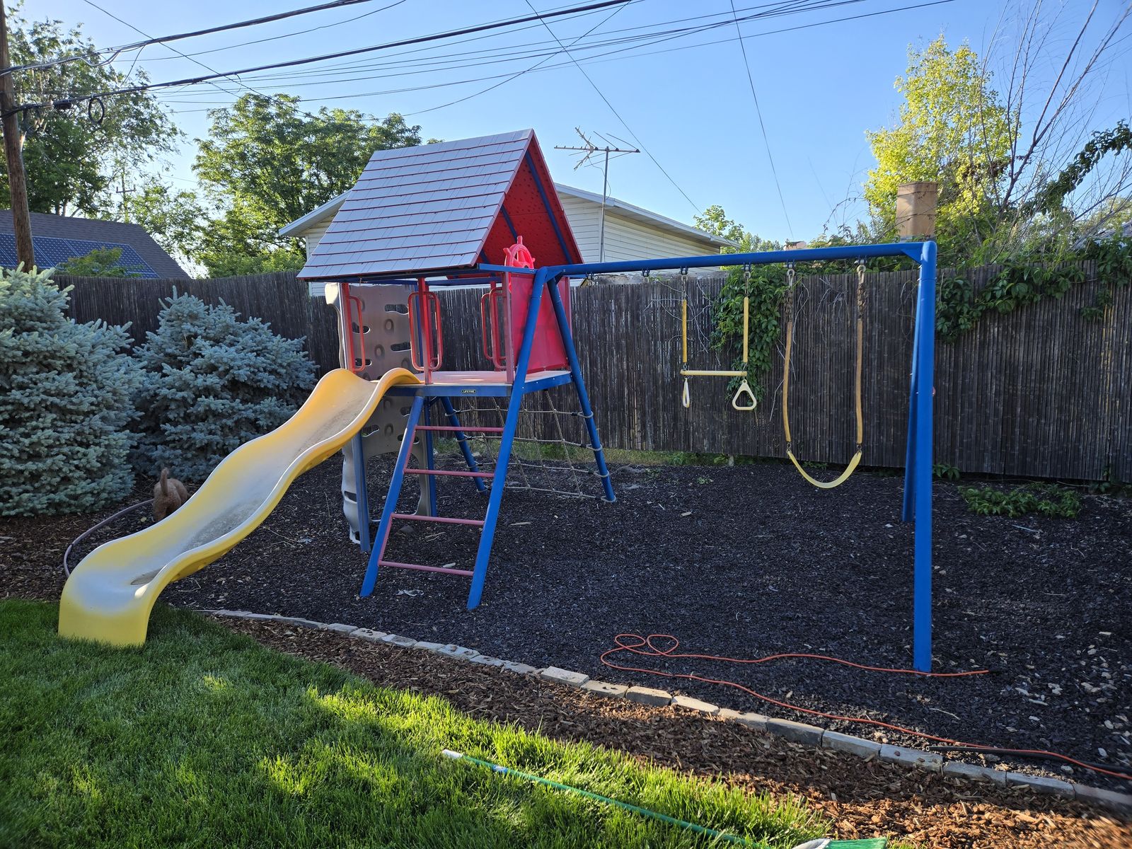 Lifetime Big Stuff swingset
