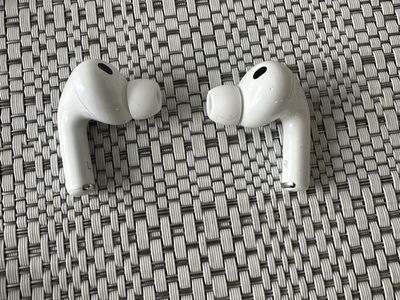 Airpods Pro 3 - 1 month old