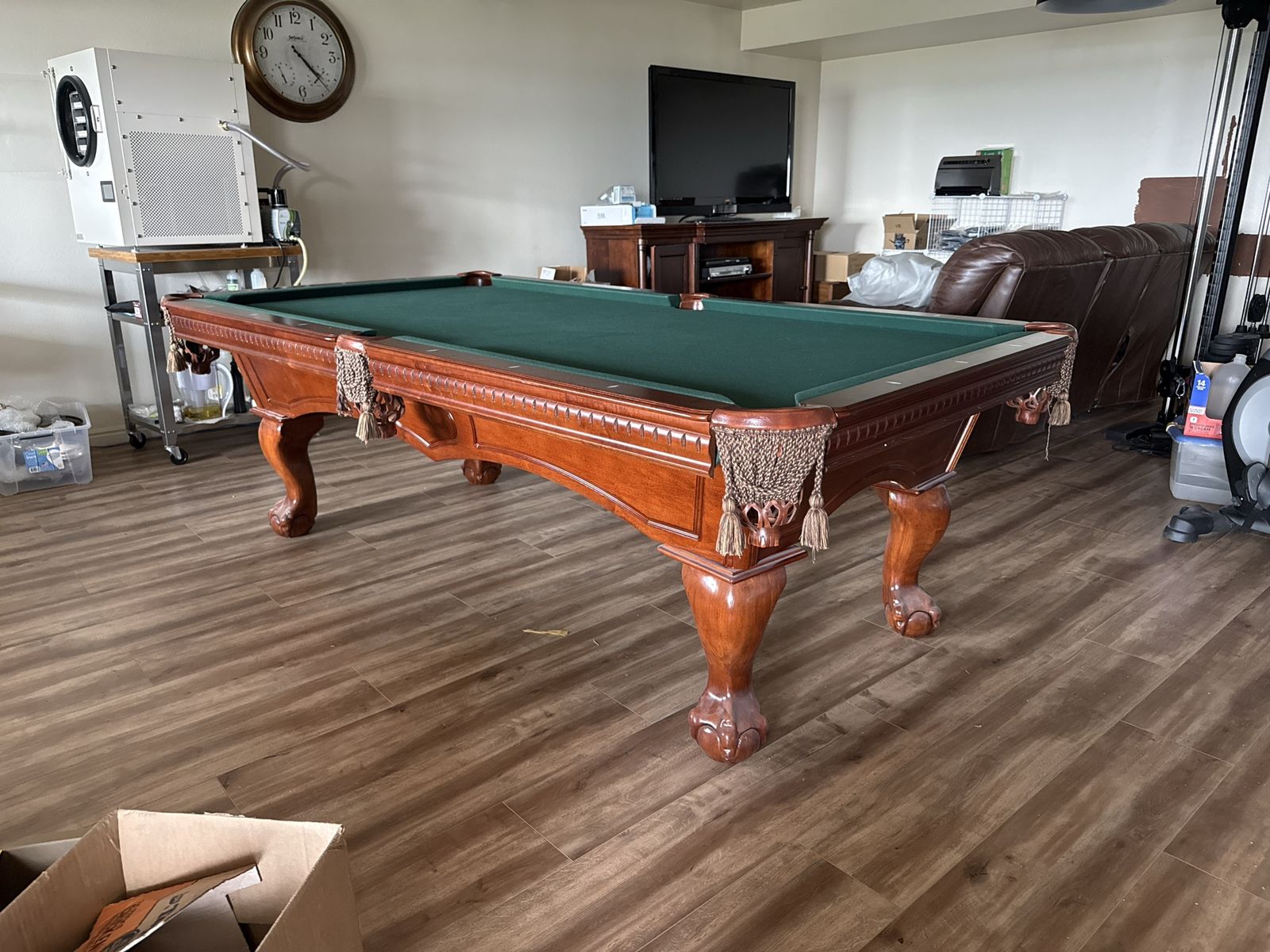 American Heritage 8' Pool Table With Furniture