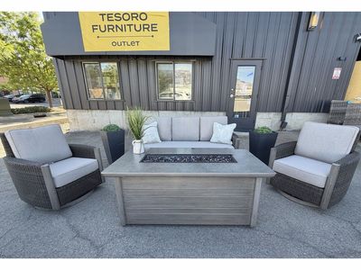 NEW PARKFIELD PATIO SET WE OFFER DELIVERY