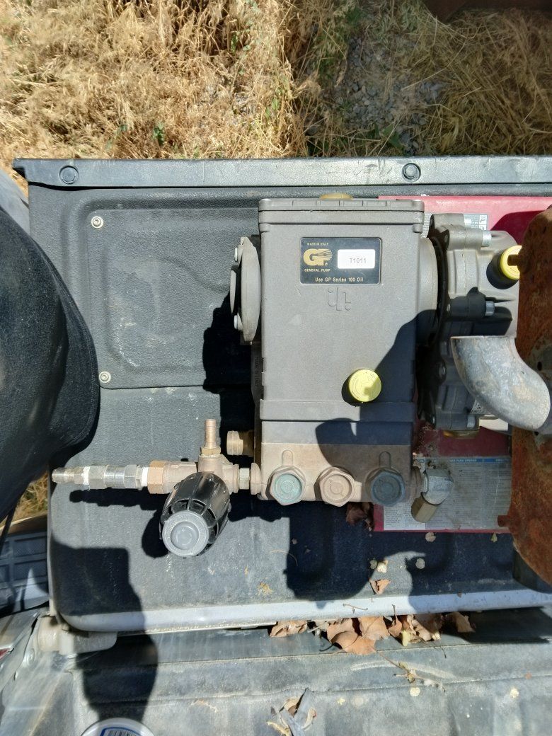 Main image 3