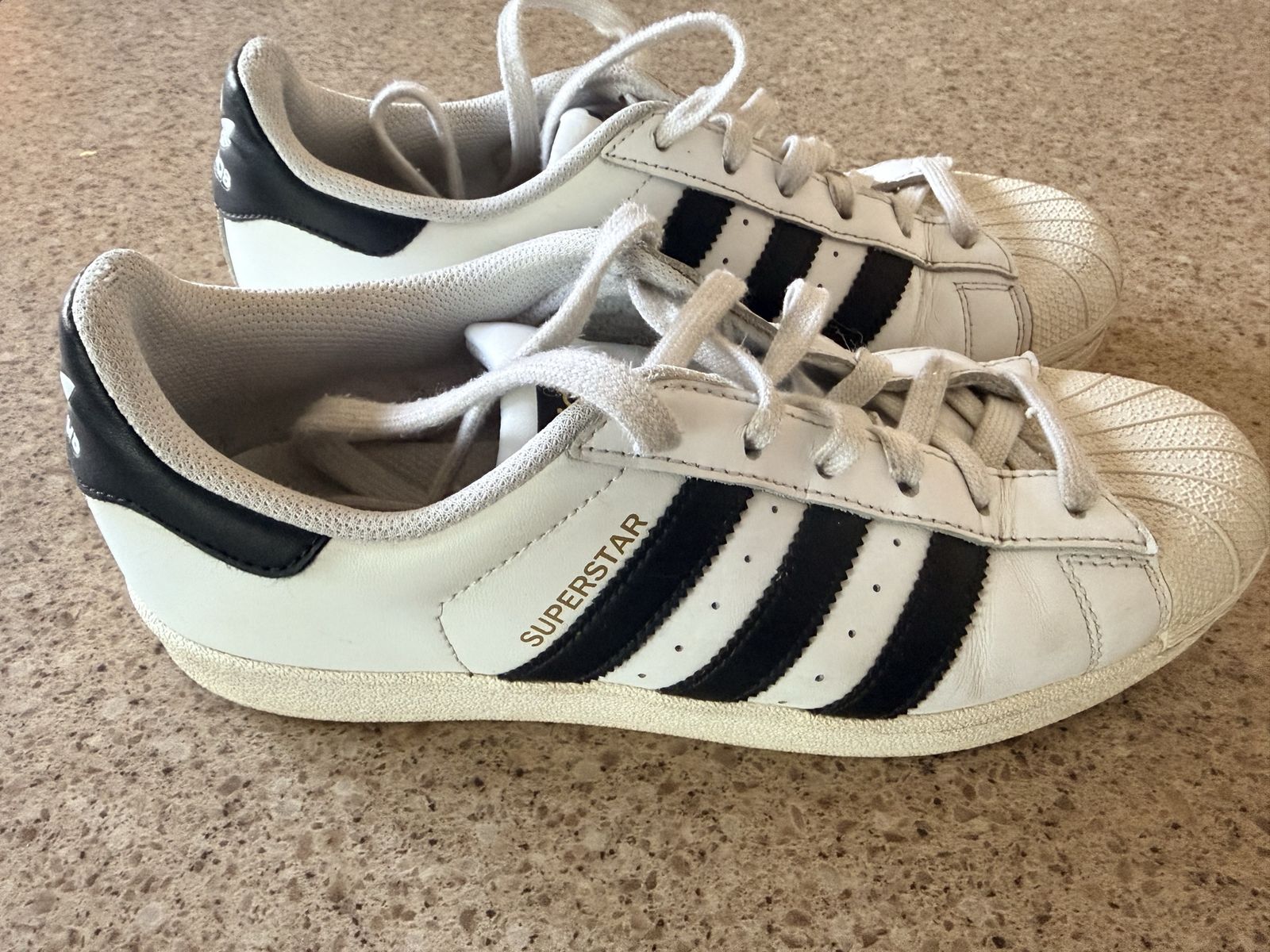 Women Size 7 1/2 Adidas Superstar Shoes