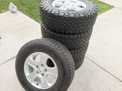 Jeep Wrangler Rims And Tires 265/70R17 Bfgoodrich