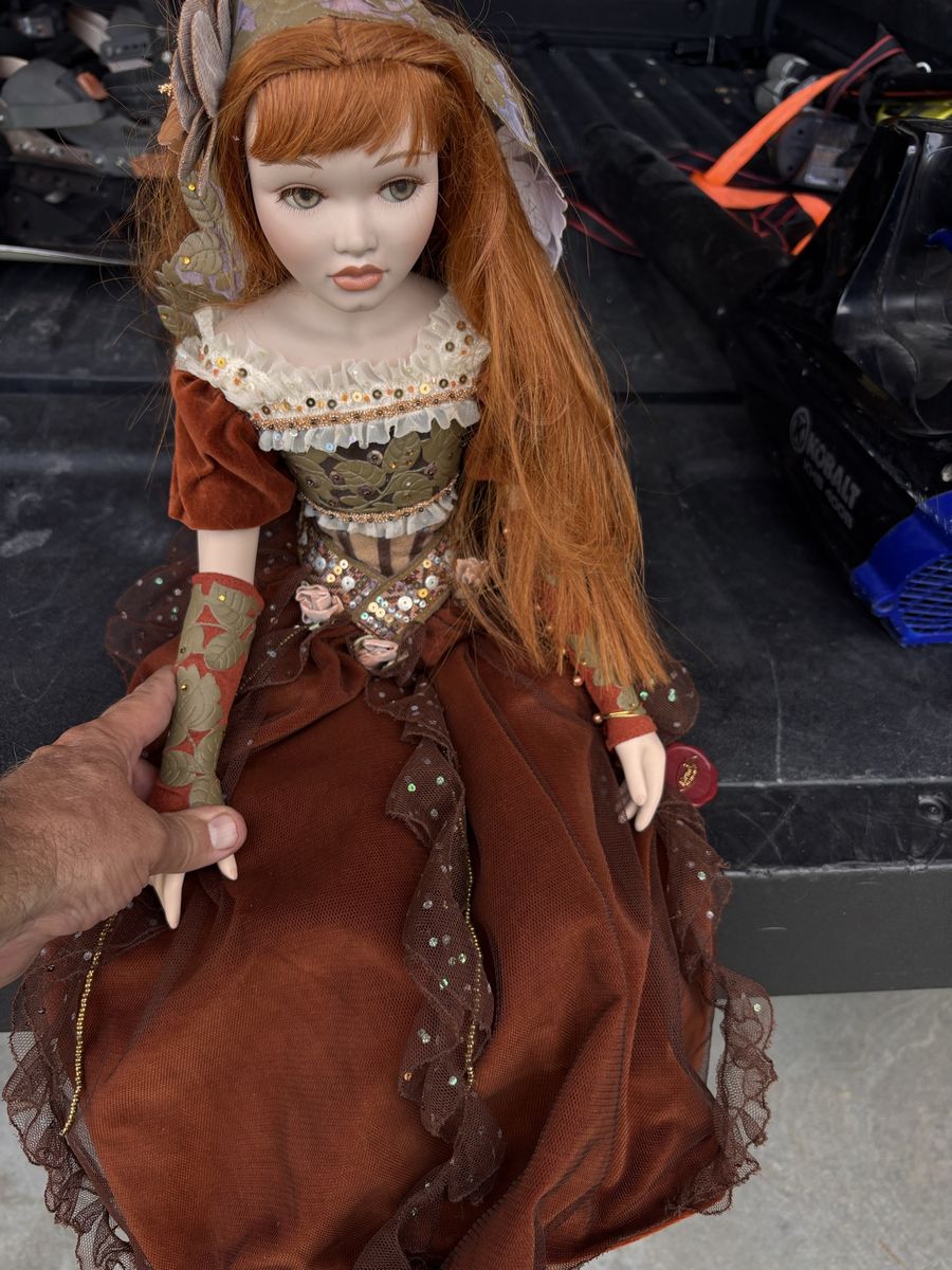 Porcelain doll limited edition in good condition