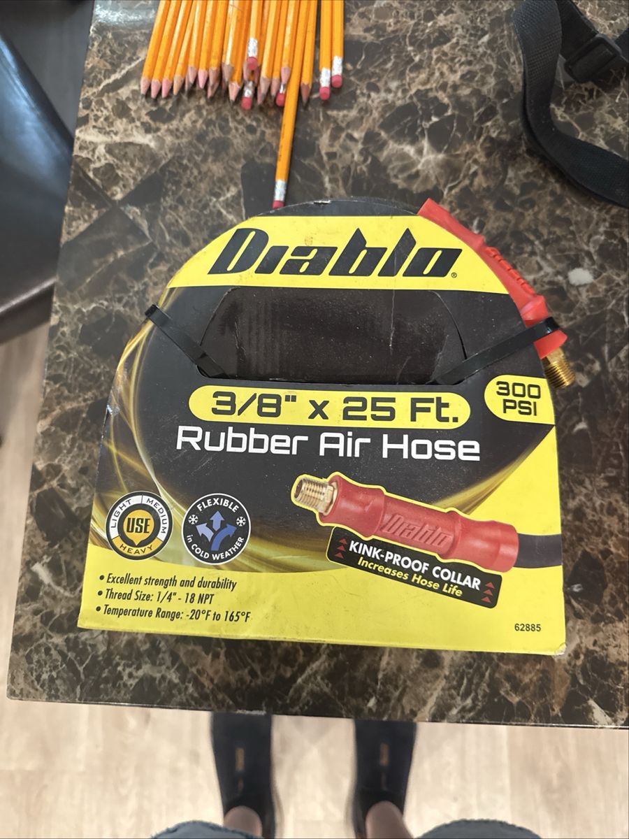 Diablo 3/8" x 25 Ft. Rubber Air Hose - 300 PSI, Cold Weather Flexible, Kink-Proof Collar