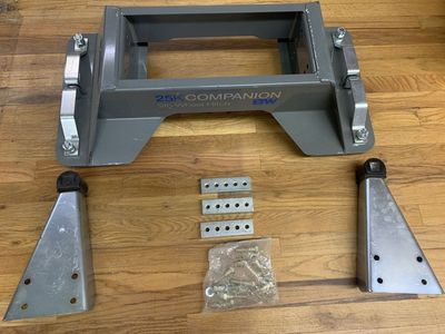 B&W 25K Companion 5th Wheel Hitch Base Kit (Fits Ford Puck System) B&W RVB3305
