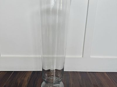 24 inch (2 Feet Tall) Clear Glass Vase