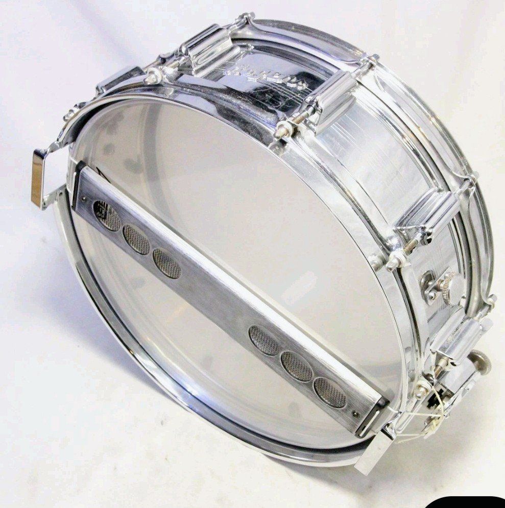 Rogers Dyna-Sonic Custom Built Chrome Snare Drum 7 line