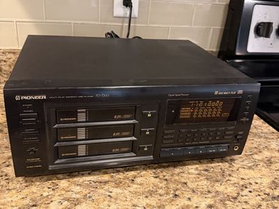 Pioneer 18 Disc Multi-Play Compact Disc Player PD-