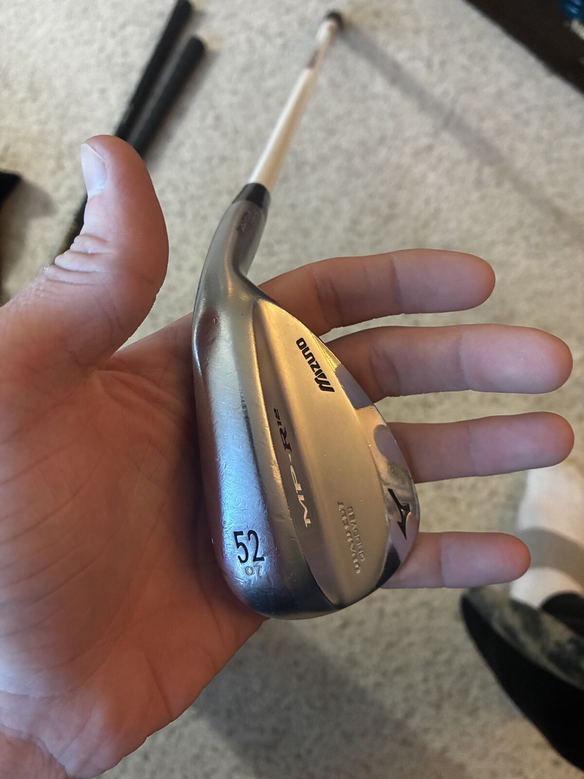 Mizuno MP-R12 52 Degree Wedge