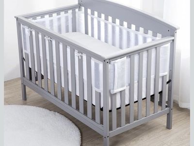 LIKE NEW Padded Mesh Crib Liner - 2 pieces