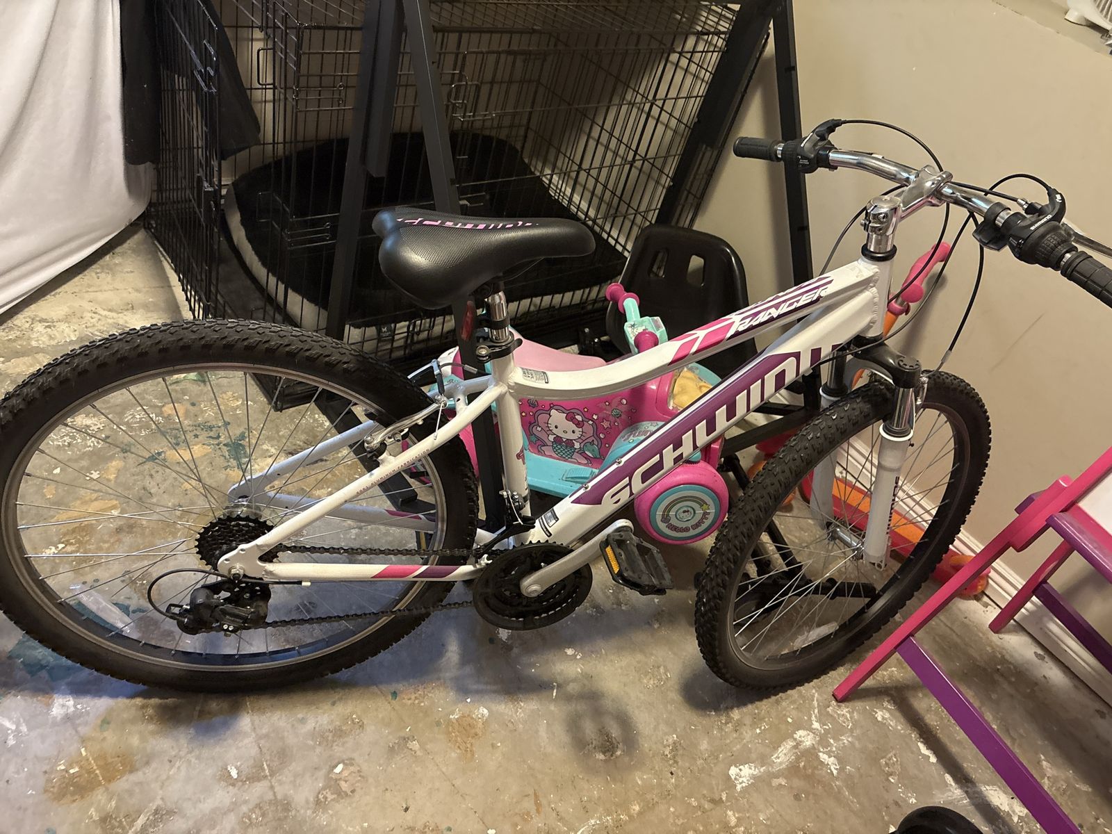 Schwinn Ranger Mountain Bike White Pink Girls Youth 24 Inch