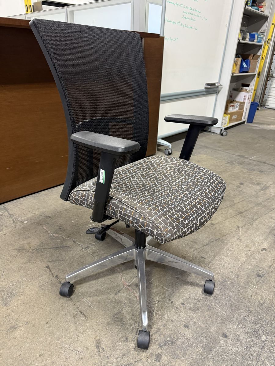 Global Vion Task Chair