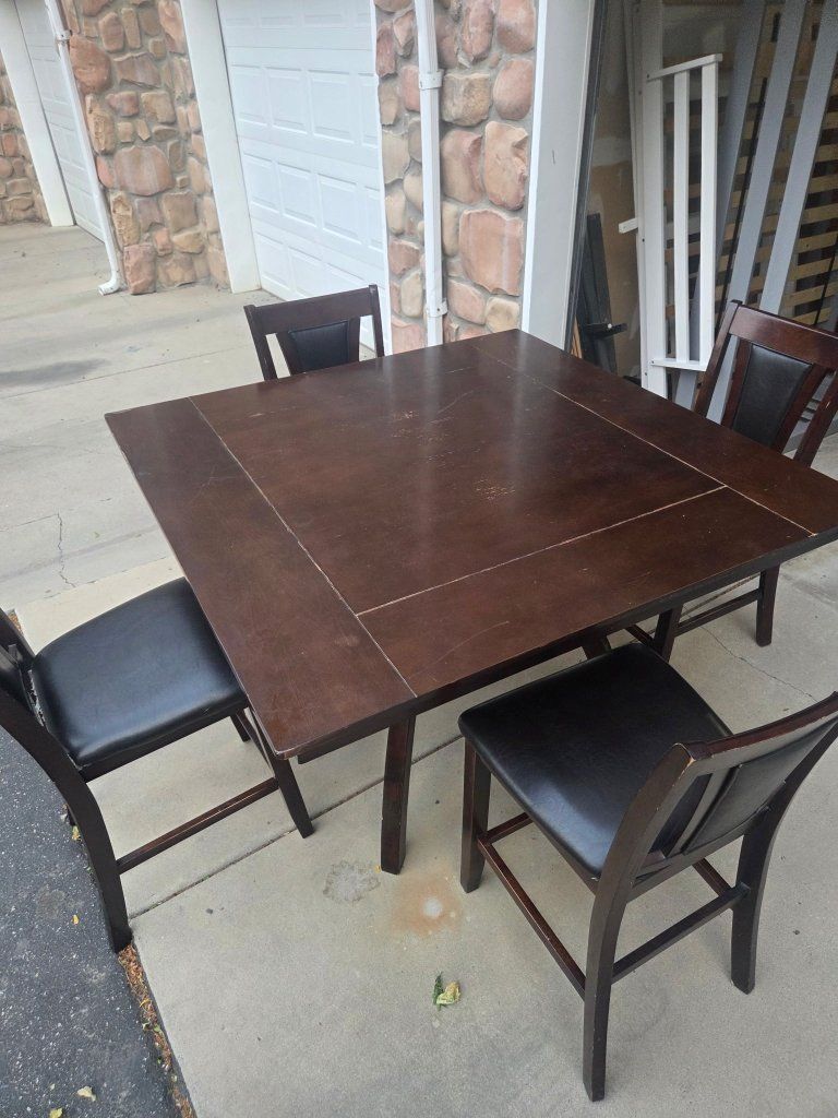 Dining Table and 4 Chairs Counter Height