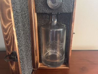 Harley-Davidson Logo Glass Decanter in Wooden Box