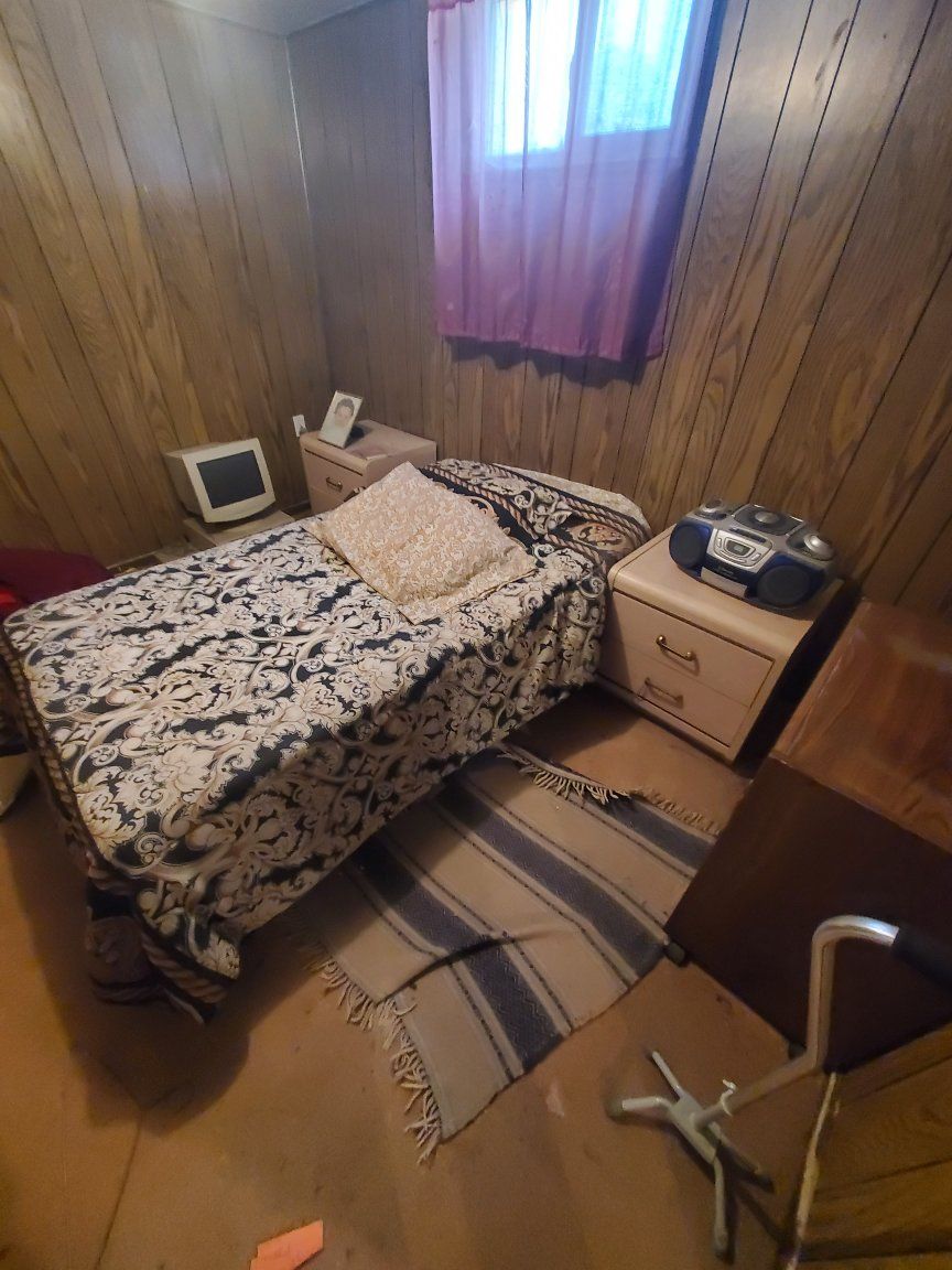 bedroom set