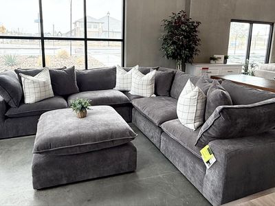 New Viral Cloud Modular 6 pc sectional