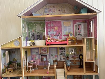 Doll house